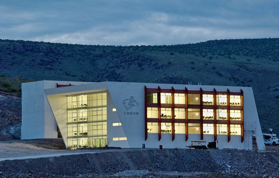 Se inconforma grupo de alumnos de la Universidad de Durango Campus  Chihuahua por falta de información respecto al nuevo semestre, inscripción  a ciegas e intención de la escuela de desligarse de responsabilidades