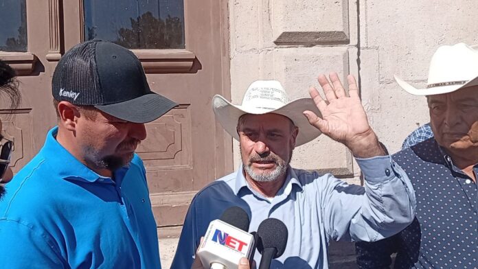 photo_4945052743223675669_y