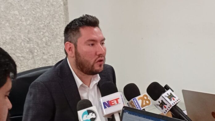 photo_4965627045320788784_y