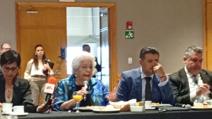 photo_4967630969686920075_y