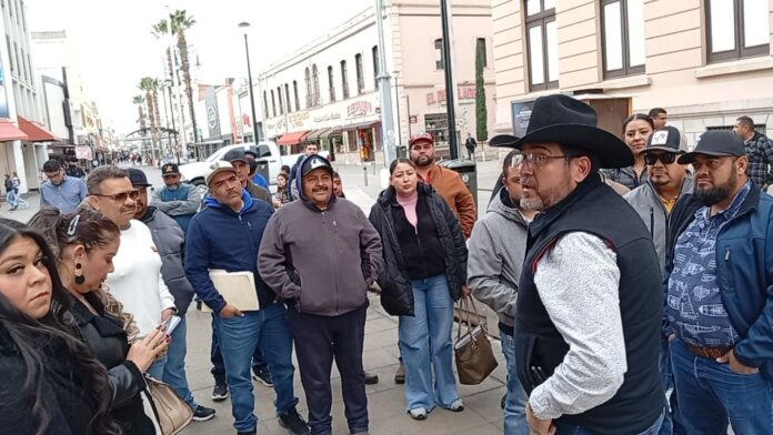 photo_5111800854171290523_y